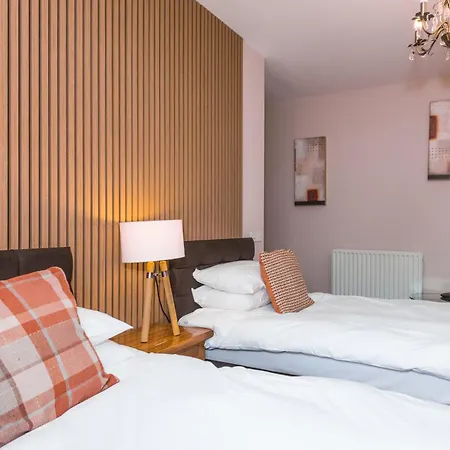 Sandford Arms Hotel 3*